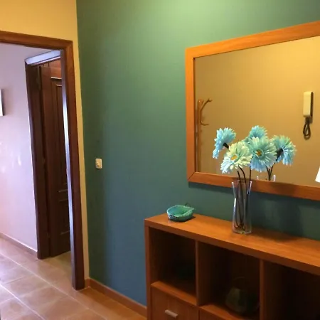 - 1 Bedroom With Sea Views - 0582 דירה *